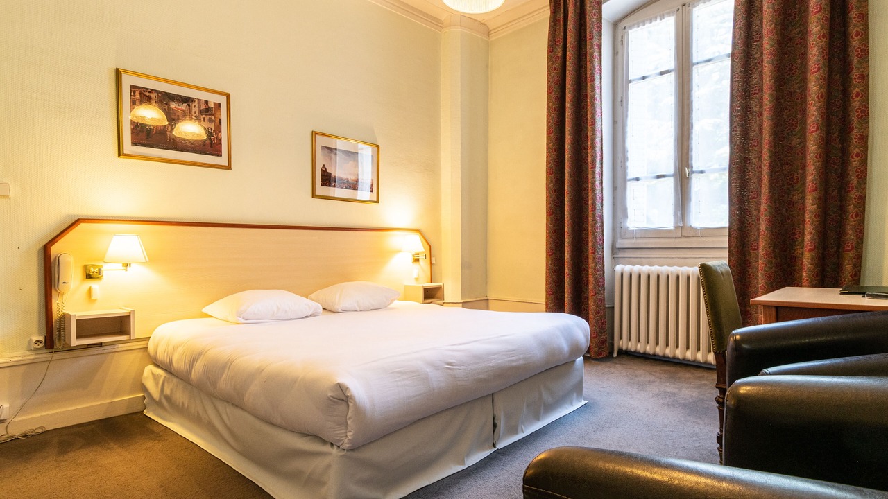 Photo of Bedroom in Aix-les-Bains City Center