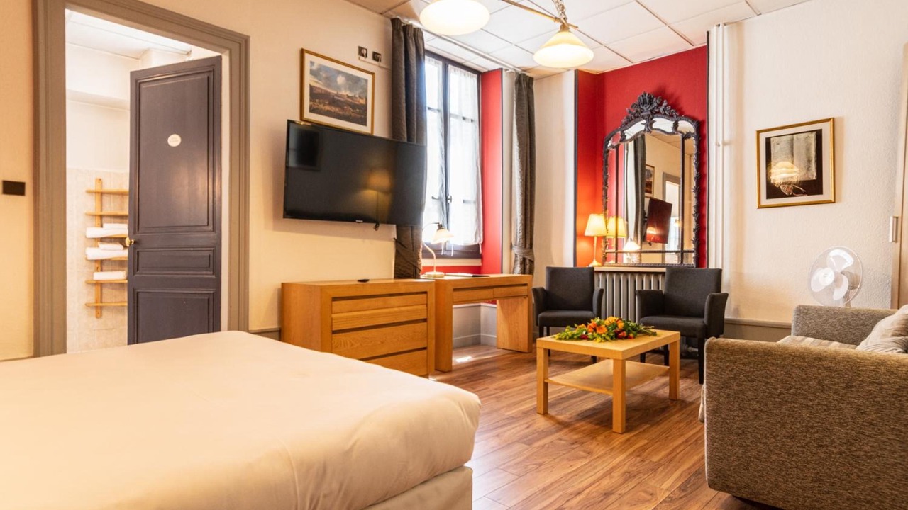 Photo of Bedroom in Aix-les-Bains City Center
