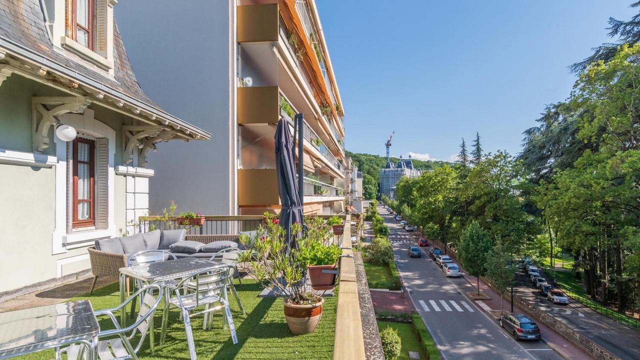 Photo of Patio Balcony in Aix-les-Bains City Center