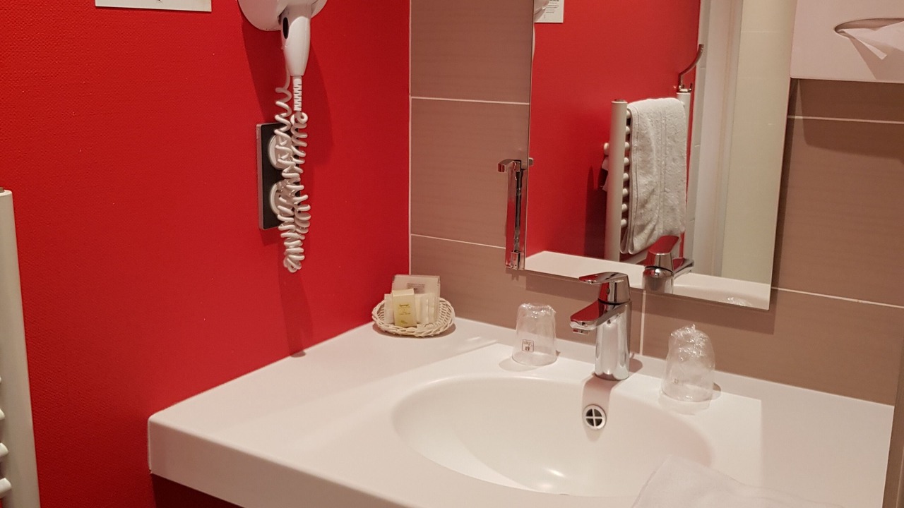 Photo of Bathroom in Laval