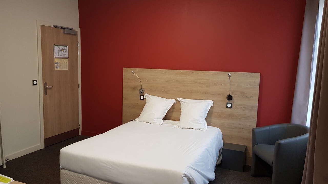 Photo of Bedroom in Laval