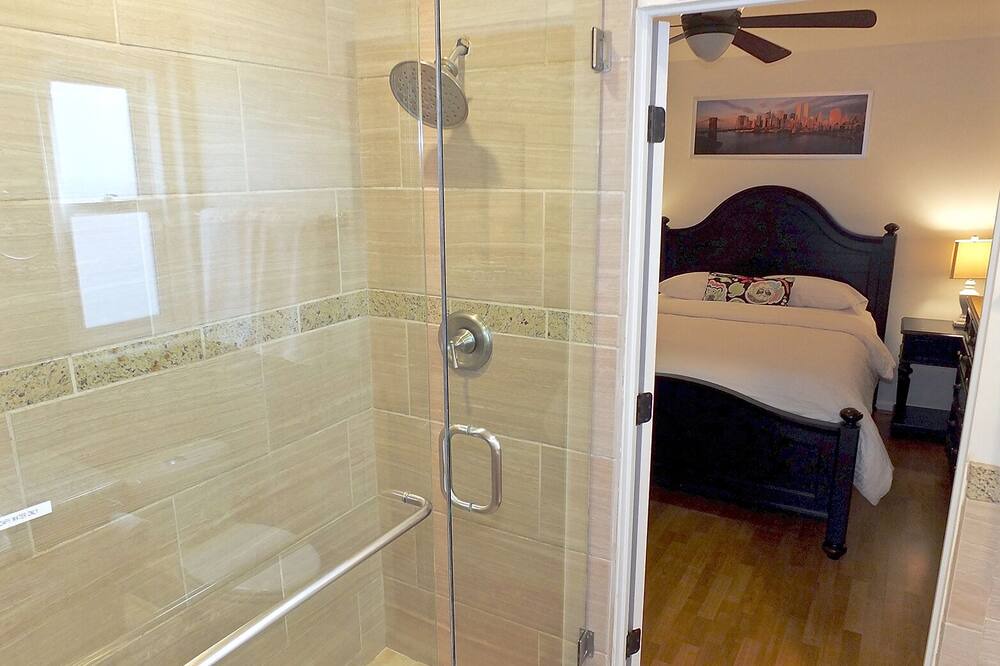 Photo of Bathroom in Sunset Beach