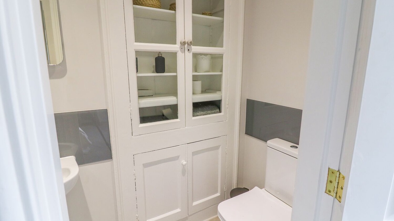 Photo of Others in Gayle