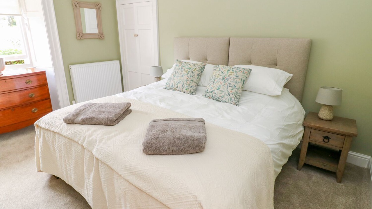 Photo of Others in Gayle