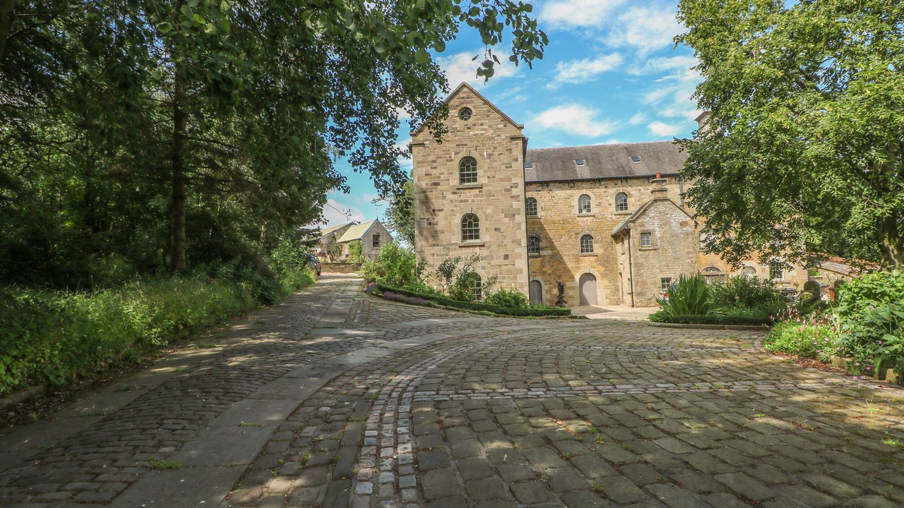 Photo of Others in Longnor