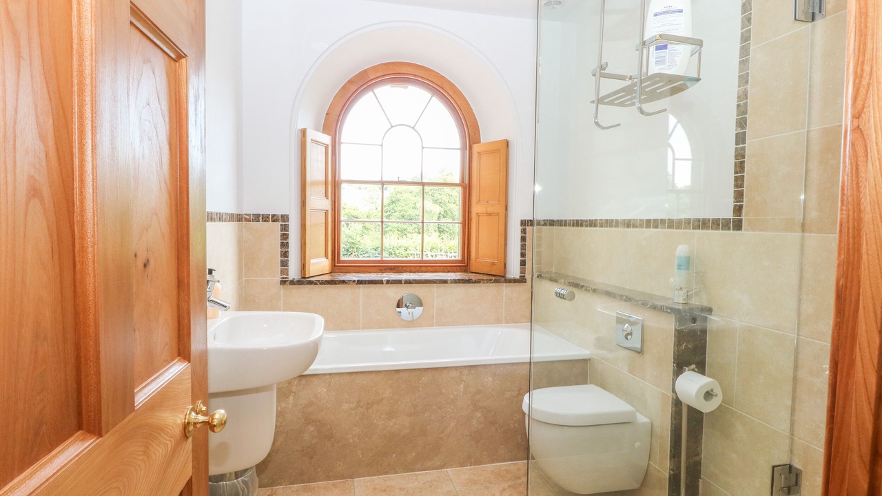 Photo of Others in Longnor