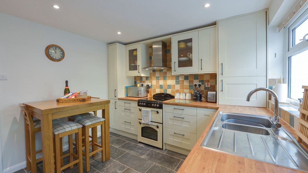 Photo of Kitchen in Lympstone