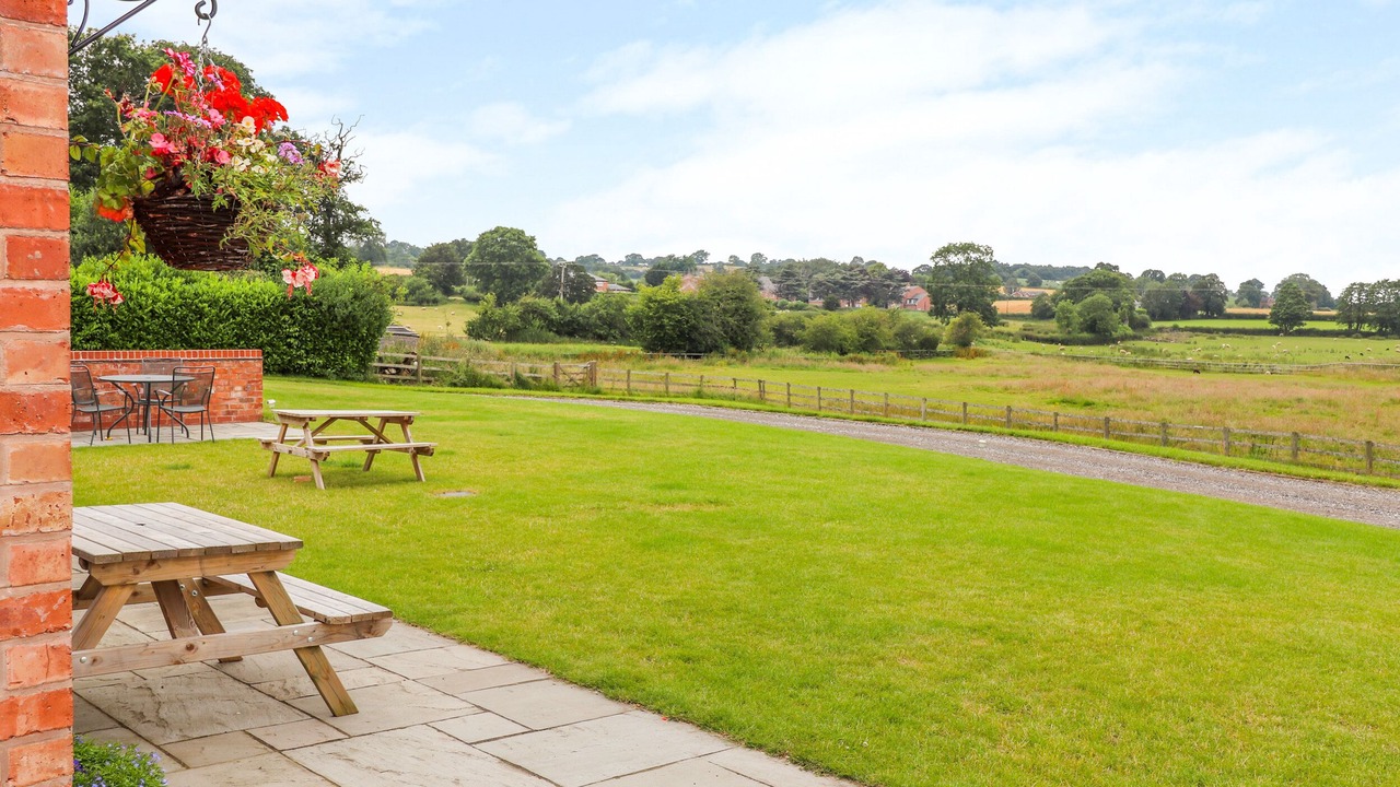 Photo of Others in Cotebrook