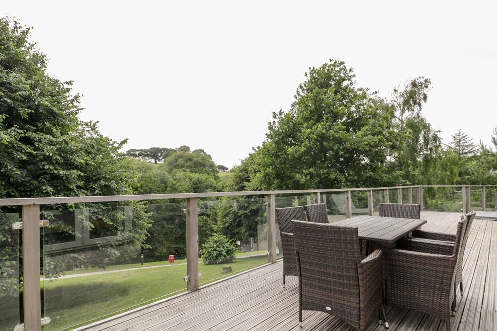 Photo of Patio Balcony in Looe