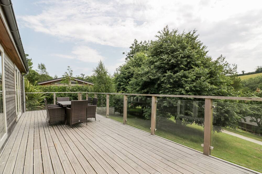 Photo of Patio Balcony in Looe