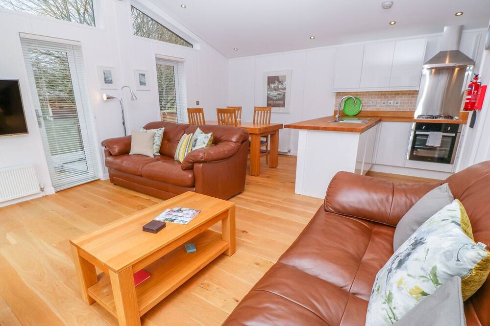 Photo of Livingroom in Looe