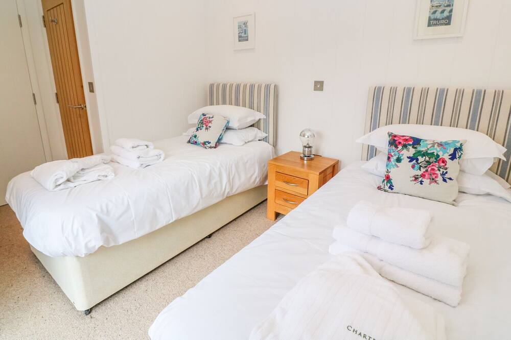 Photo of Bedroom in Looe