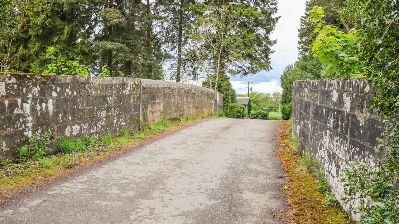 Photo of Others in West Calder