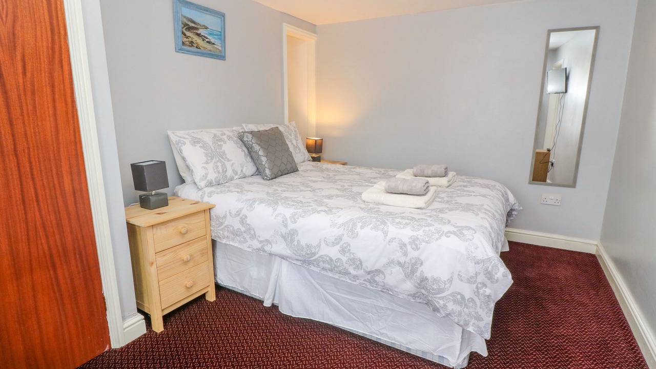 Photo of Others in Longrock