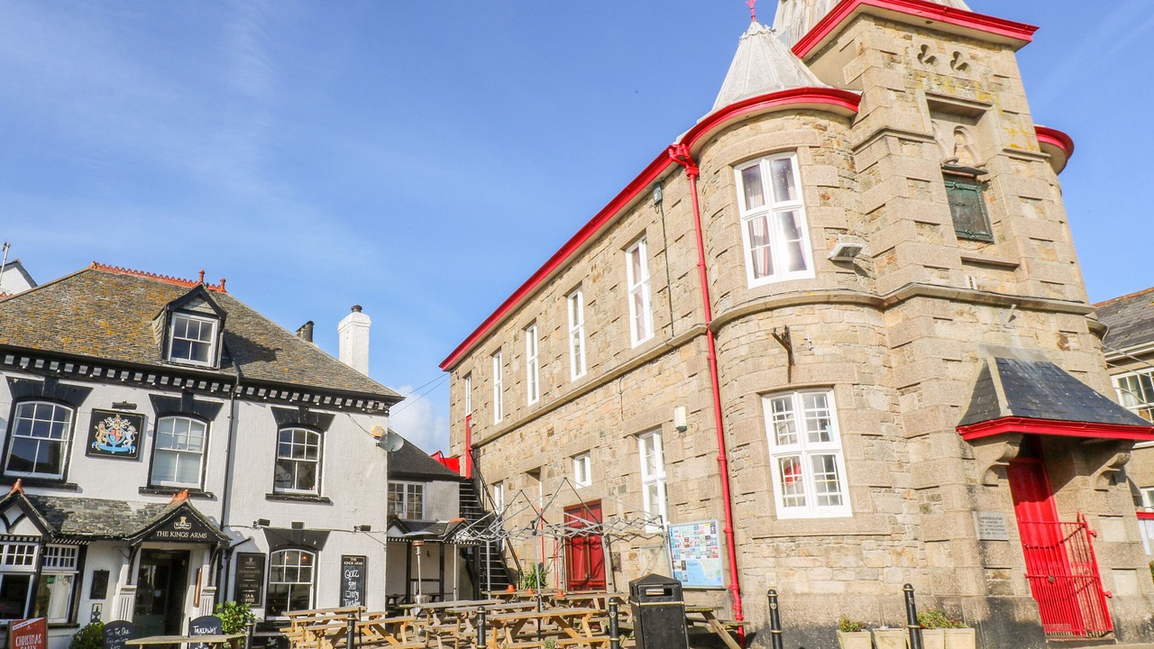 Photo of Others in Longrock