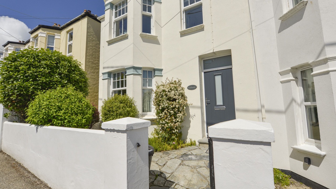 Photo of Buildings in Treator