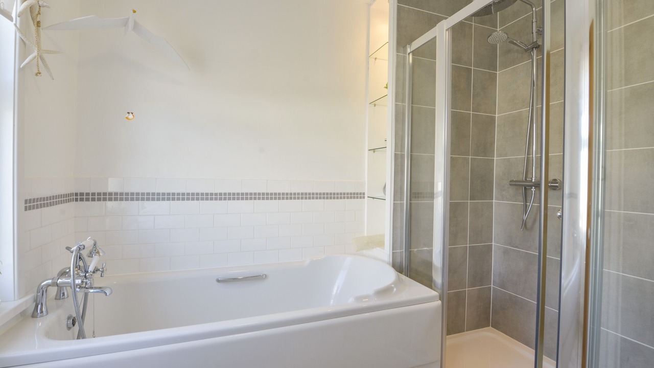 Photo of Others in Treator