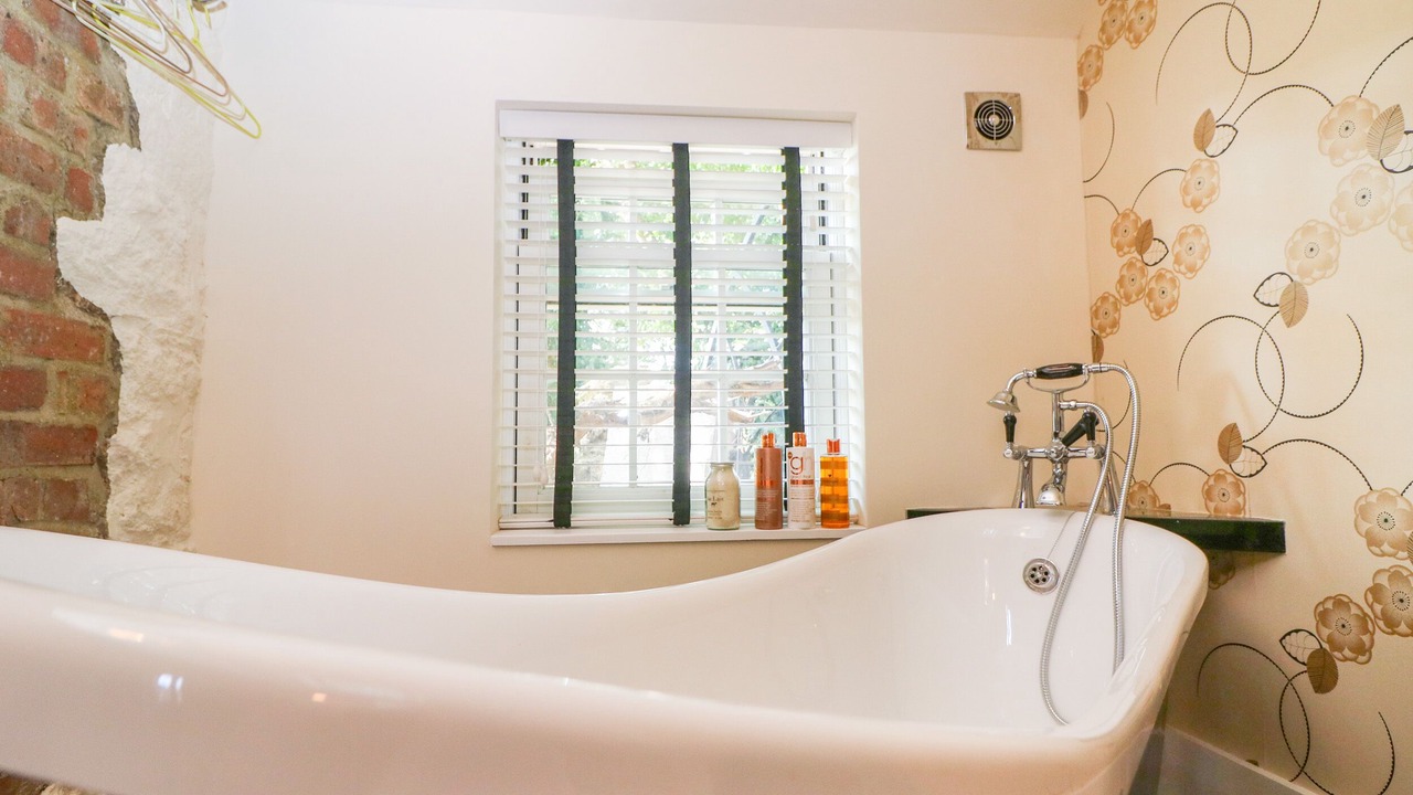 Photo of Bathroom in Little Coxwell