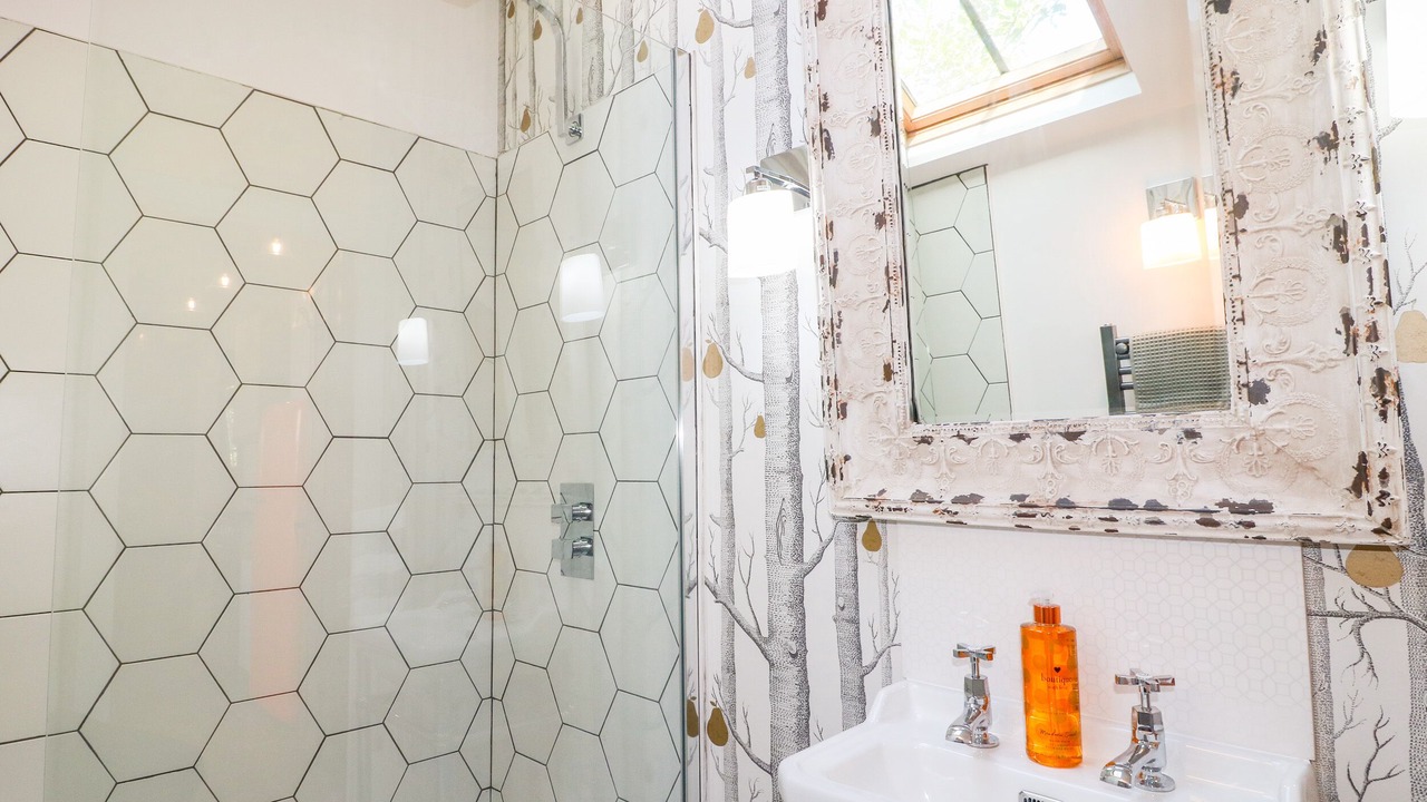 Photo of Bathroom in Little Coxwell