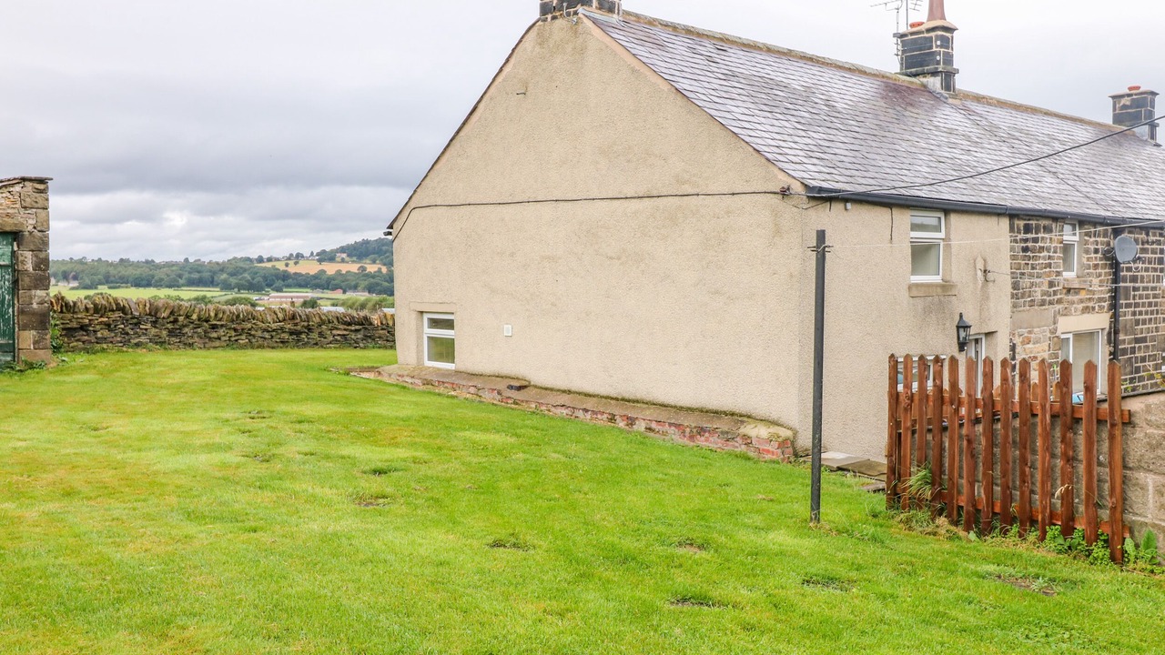 Photo of Others in Hoylandswaine