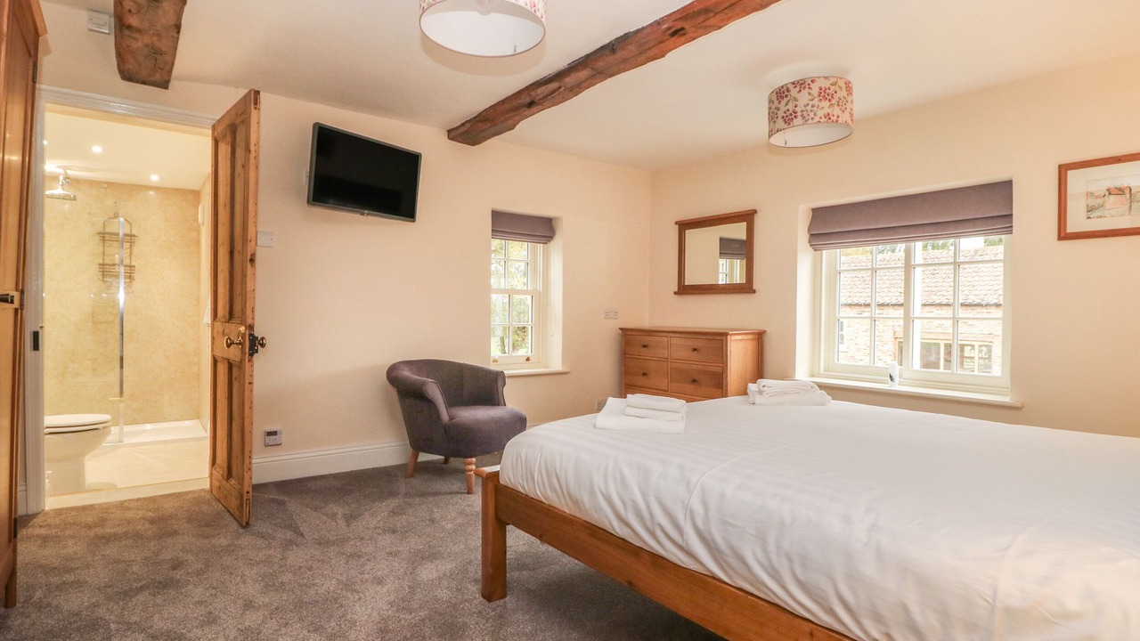 Photo of Others in Ryther