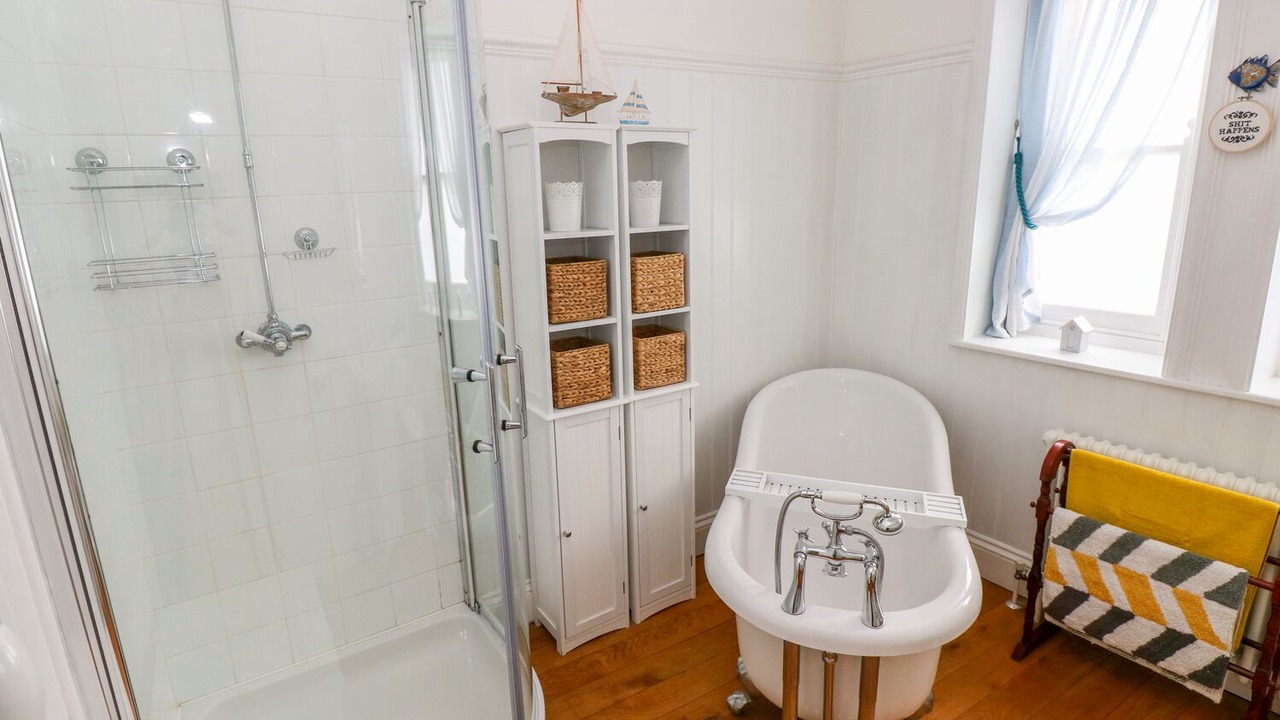 Photo of Bathroom in Kidwelly