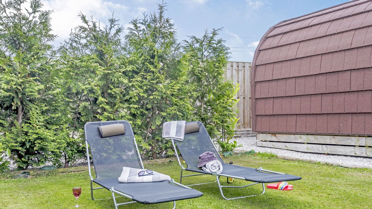 Photo of Others in Oakenholt