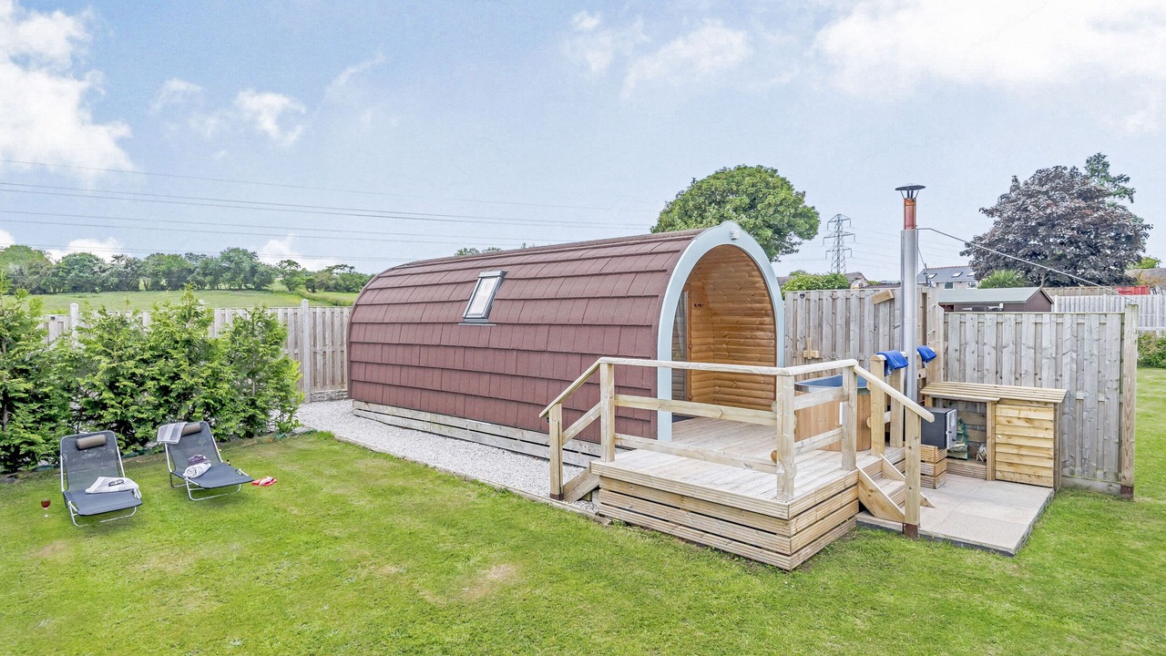 Photo of Others in Oakenholt