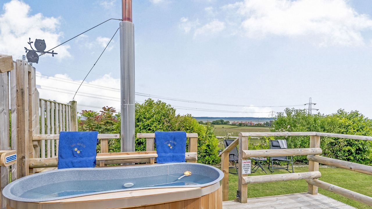 Photo of Others in Oakenholt