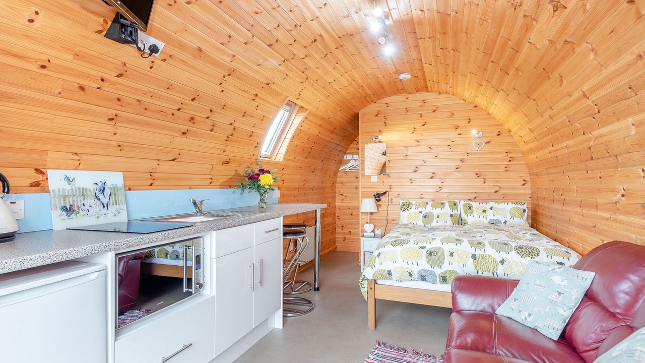 Photo of Others in Oakenholt