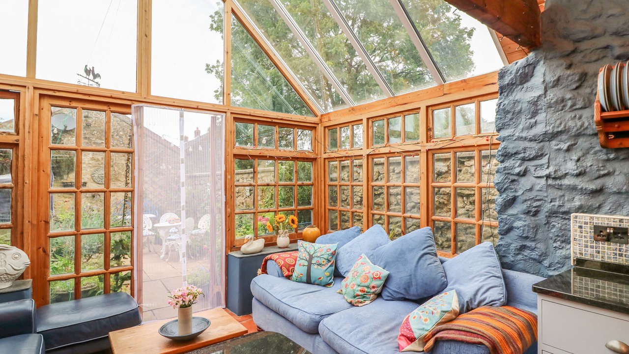 Photo of Bedroom in Broadwindsor