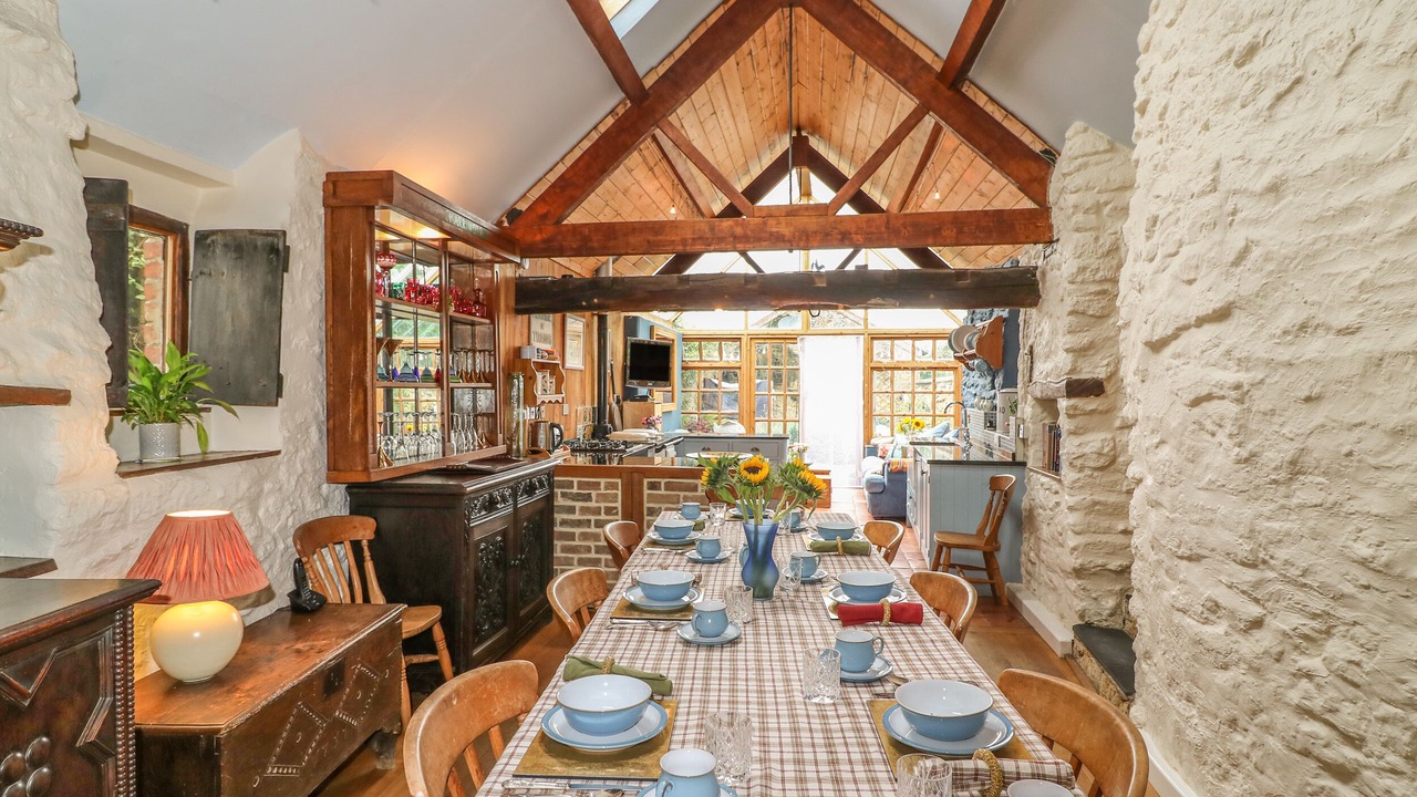 Photo of Others in Broadwindsor