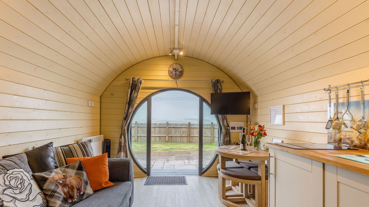 Photo of Others in Kingswood