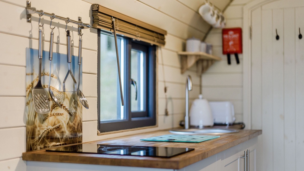 Photo of Others in Kingswood