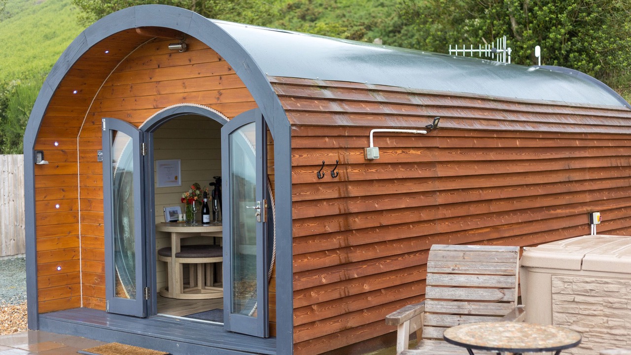 Photo of Others in Kingswood