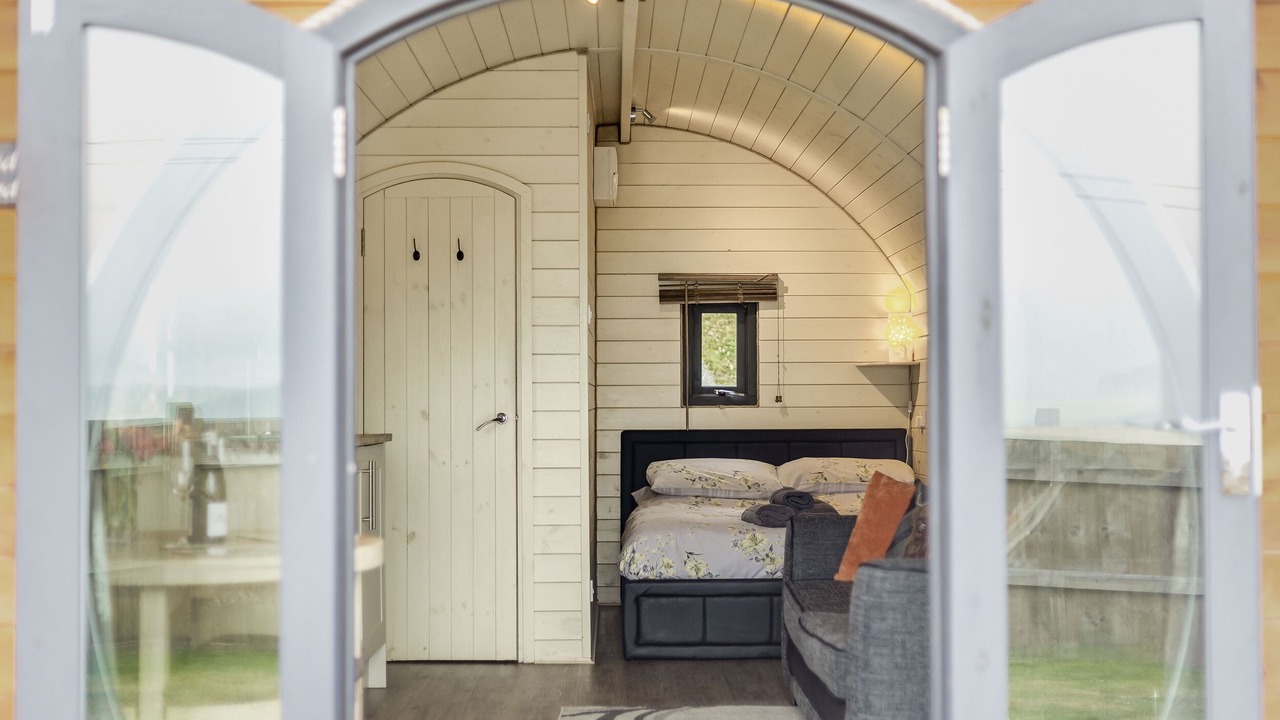 Photo of Others in Kingswood