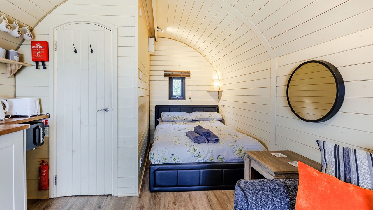 Photo of Others in Kingswood