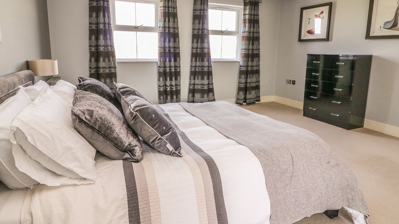 Photo of Others in Tremain