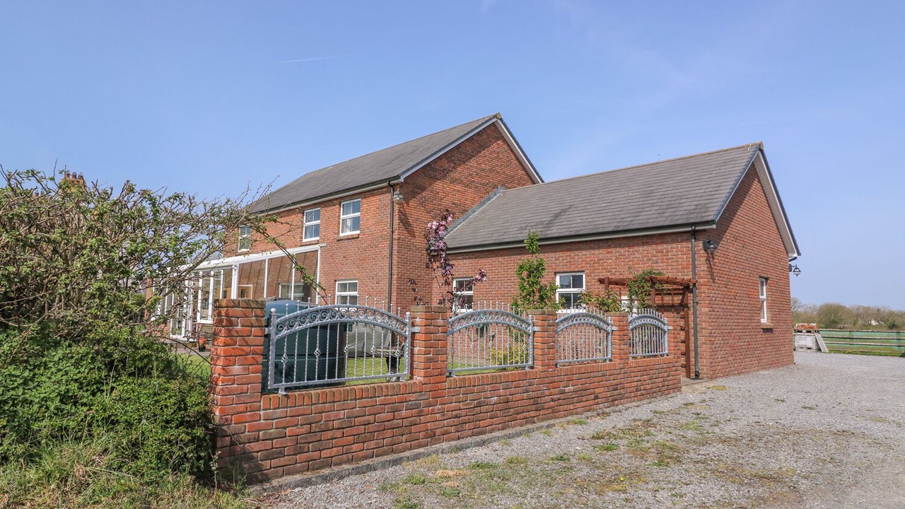 Photo of Buildings in Tremain