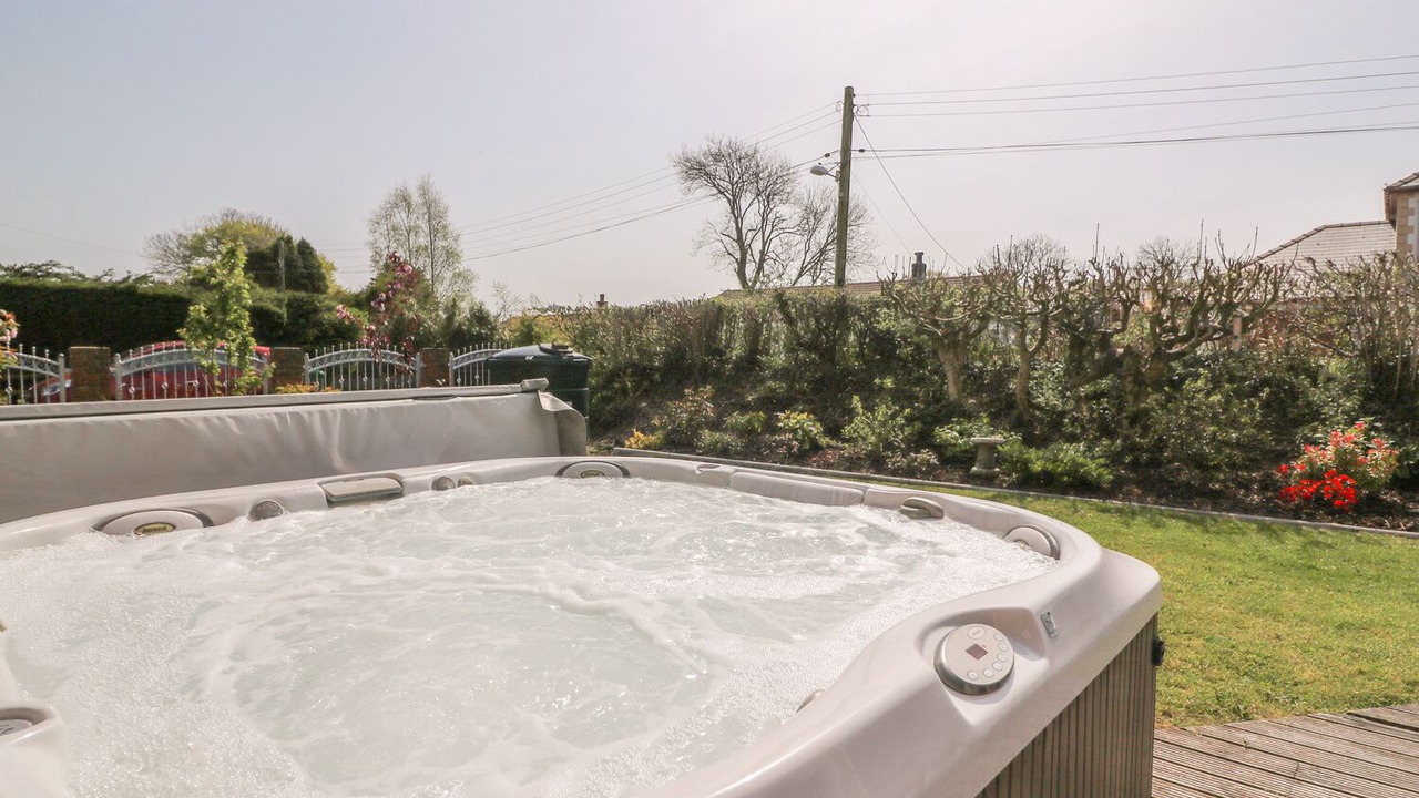 Photo of Others in Tremain