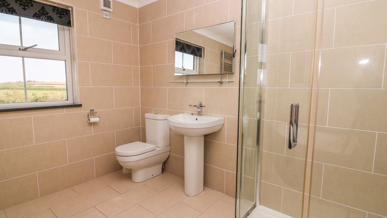 Photo of Others in Tremain