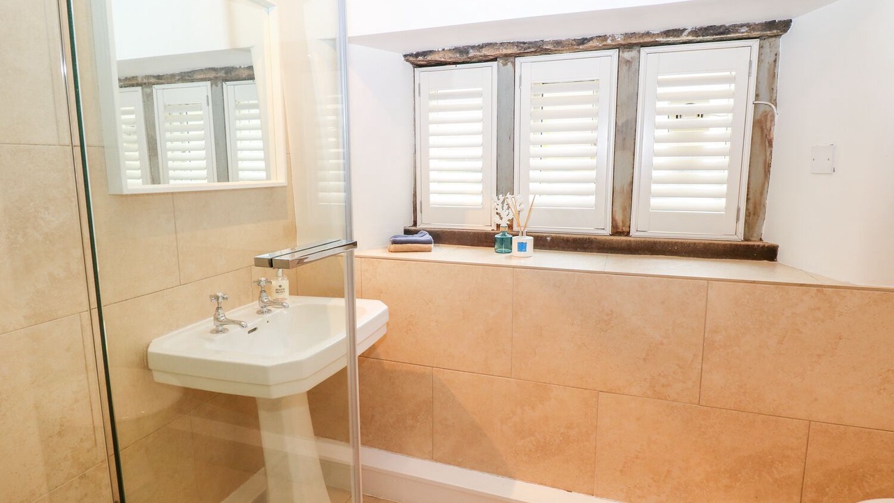 Photo of Others in Hayfield