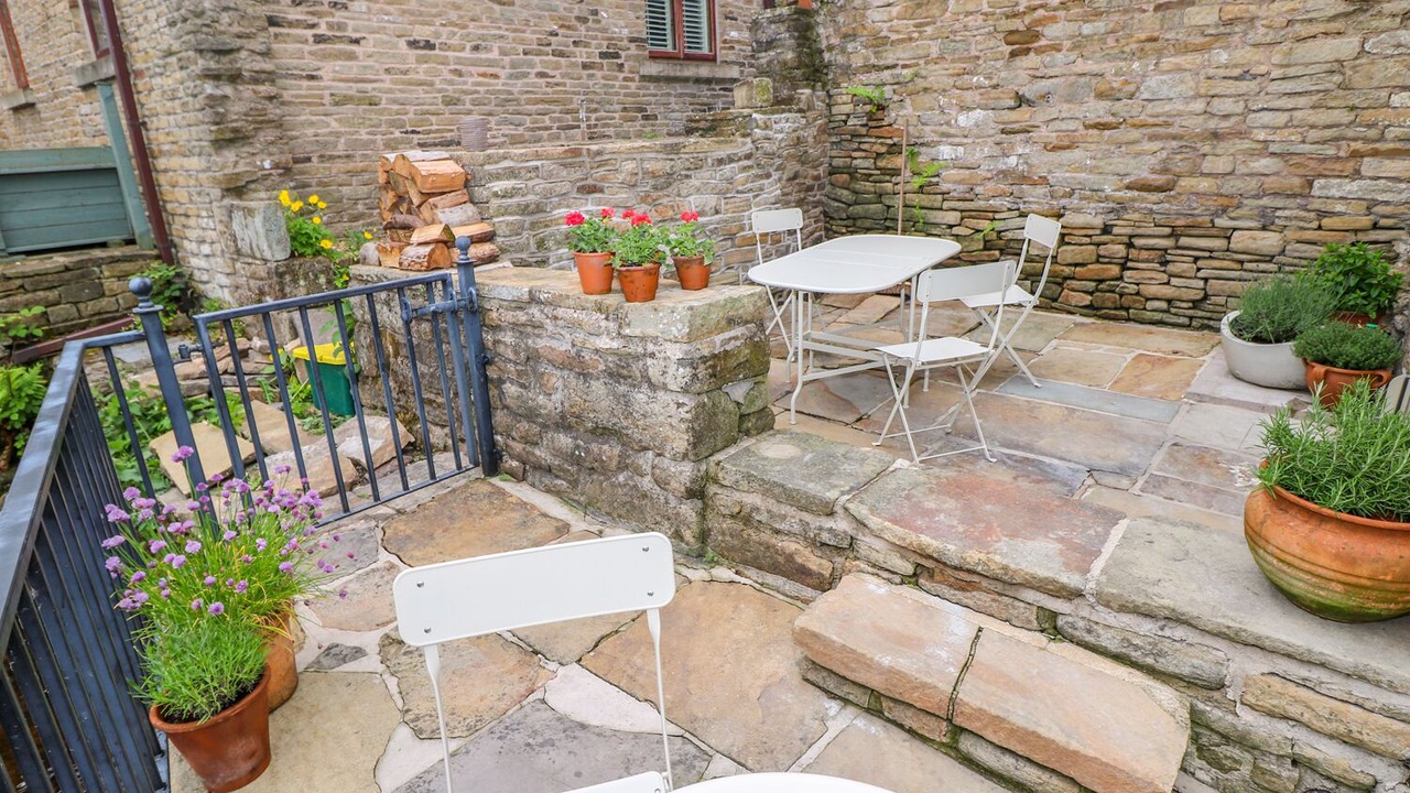 Photo of Patio Balcony in Hayfield