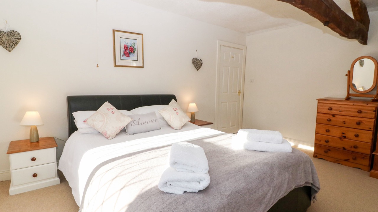 Photo of Others in Hook Norton