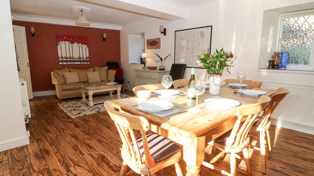 Photo of Others in Hook Norton