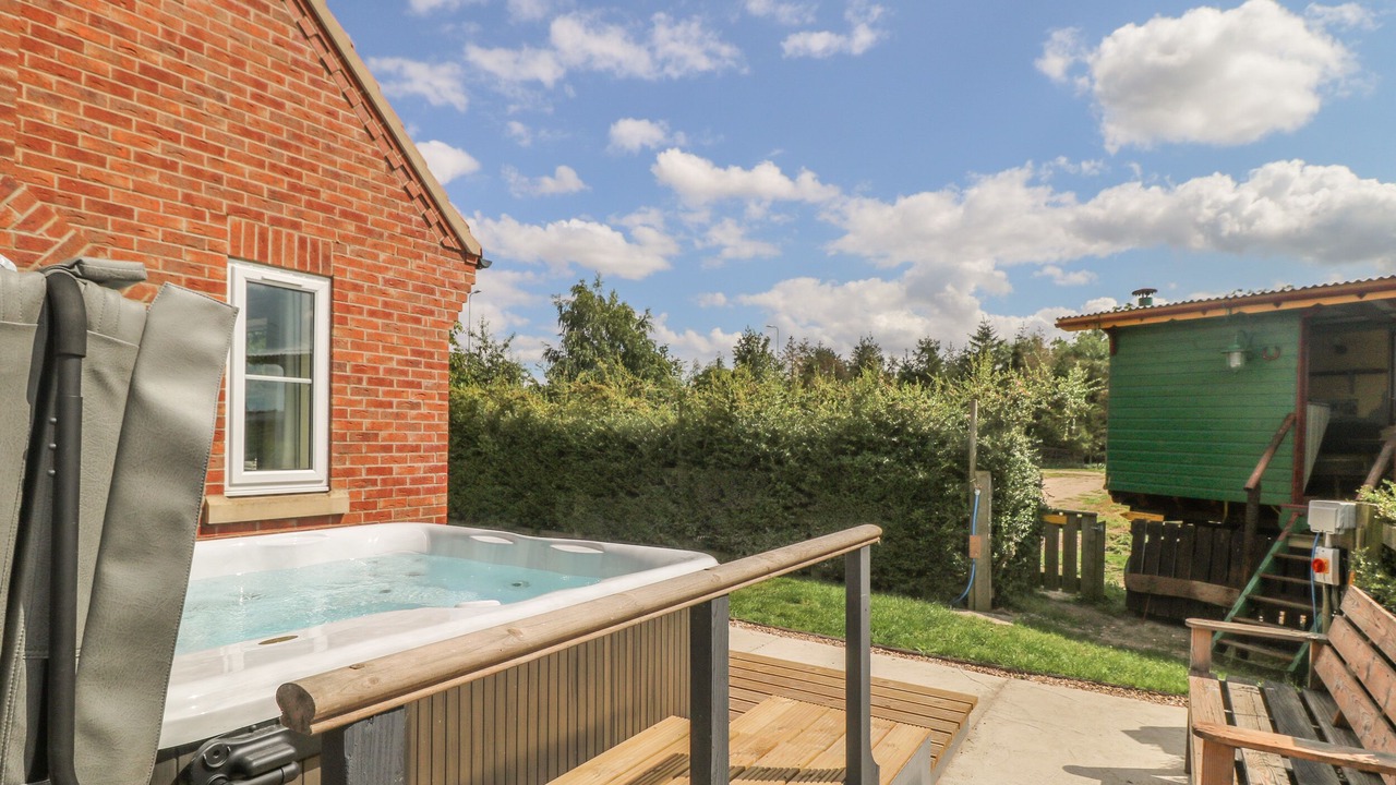 Photo of Others in Storwood