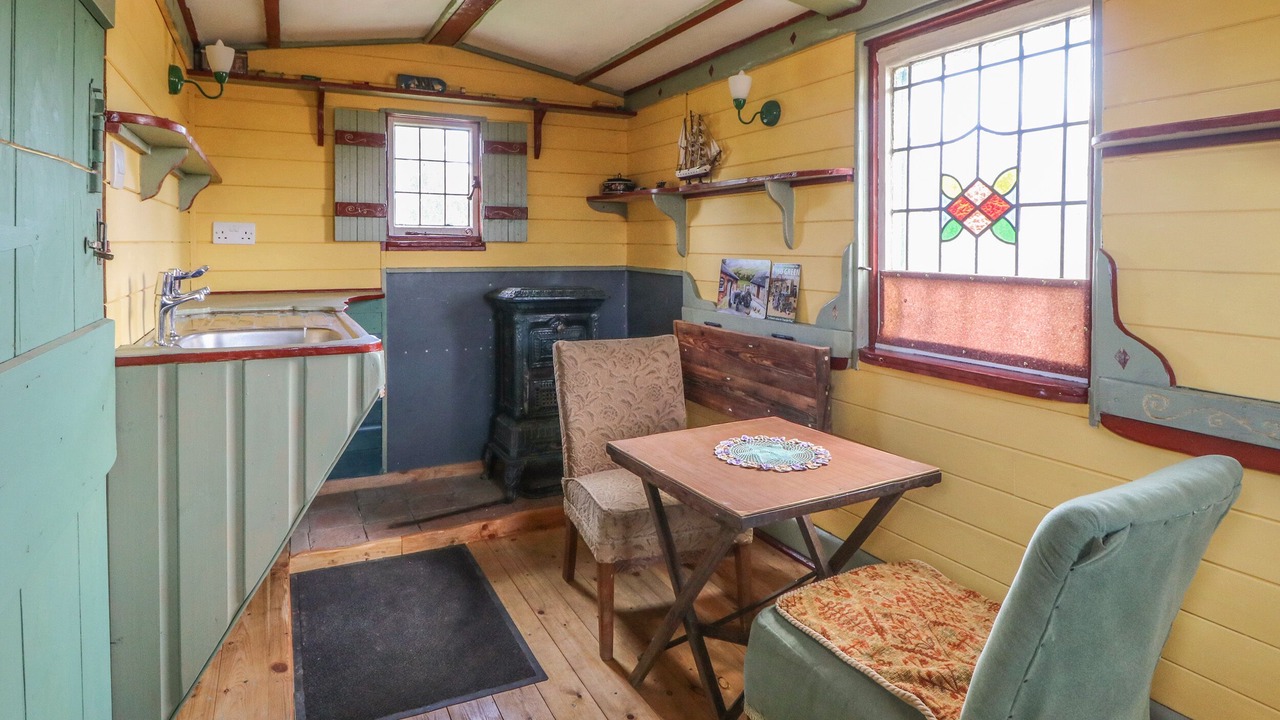 Photo of Others in Storwood