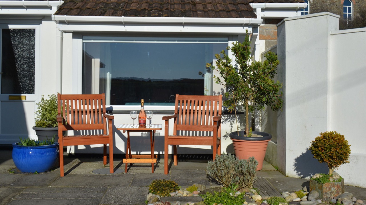 Photo of Patio Balcony in Trewarmett