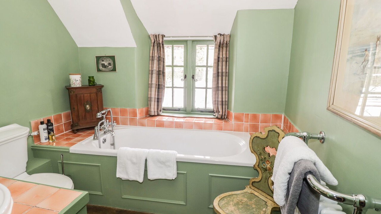 Photo of Bathroom in Lower Heyford