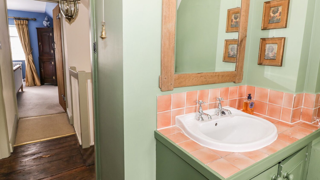 Photo of Bathroom in Lower Heyford